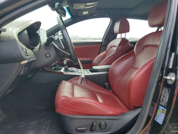 2019 KIA STINGER GT1