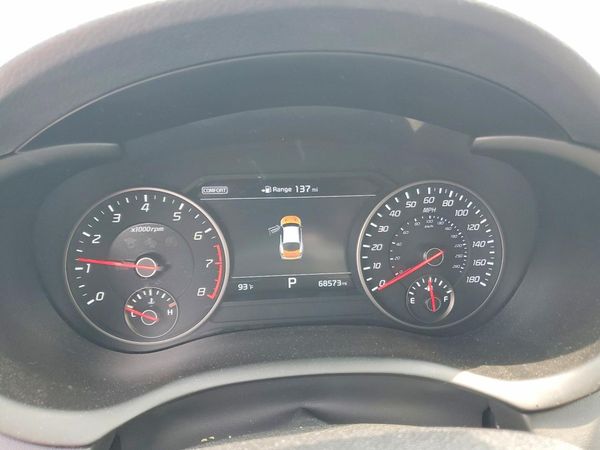 2019 KIA STINGER GT1