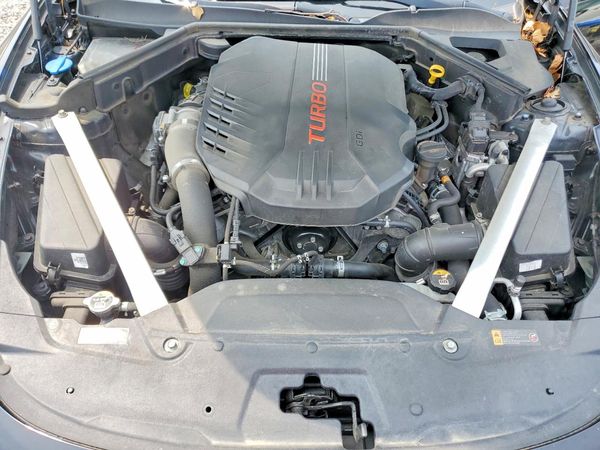 2019 KIA STINGER GT1