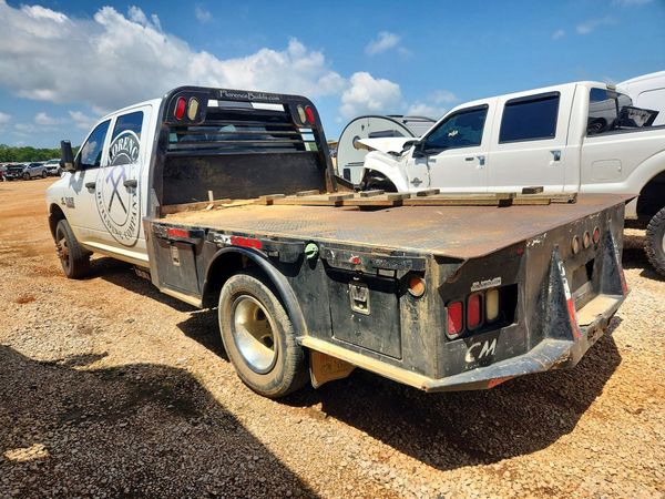 2013 RAM 3500 CREW CAB CHASSIS 4X4