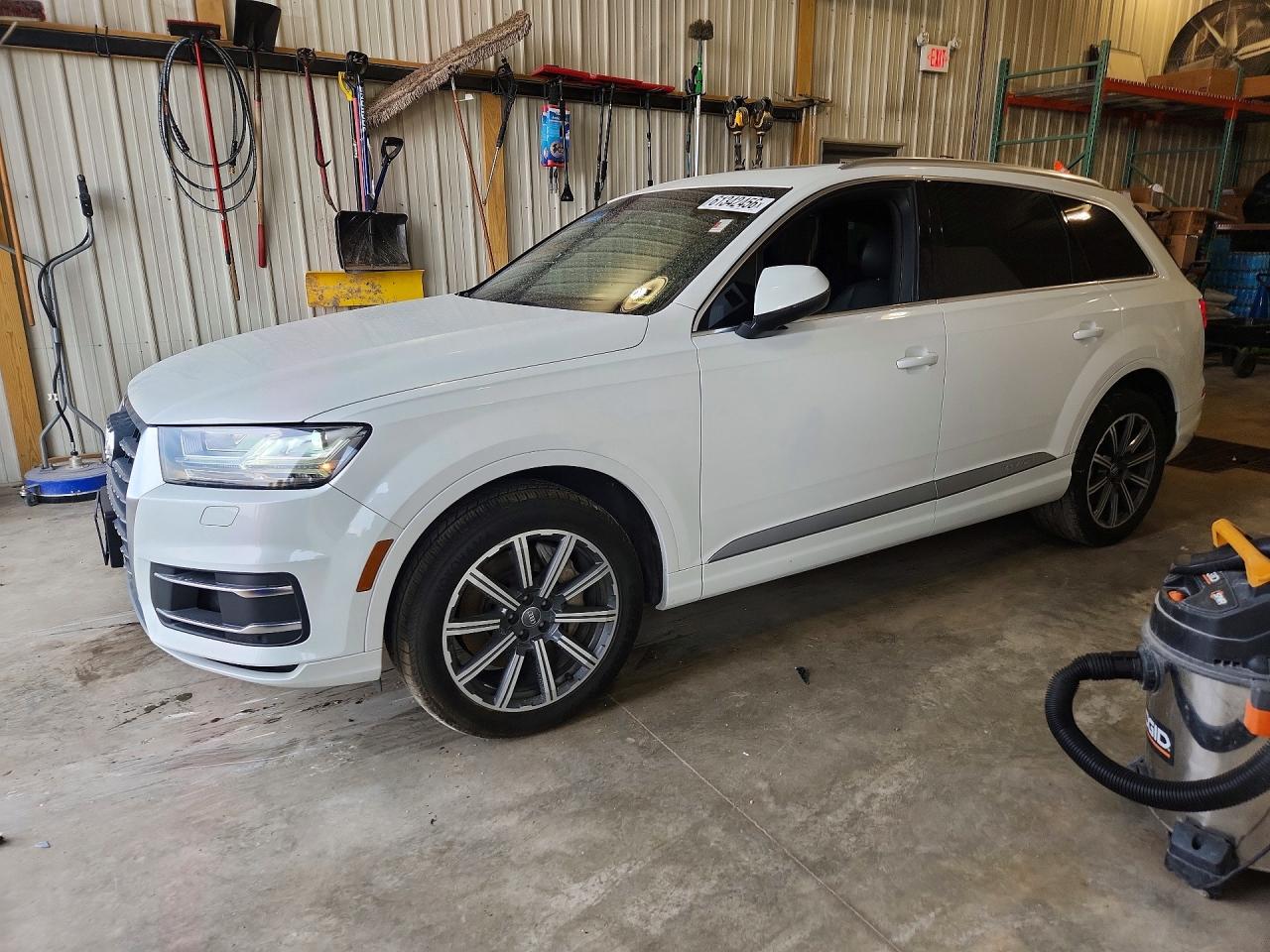 2017 AUDI Q7 quattro Prestige