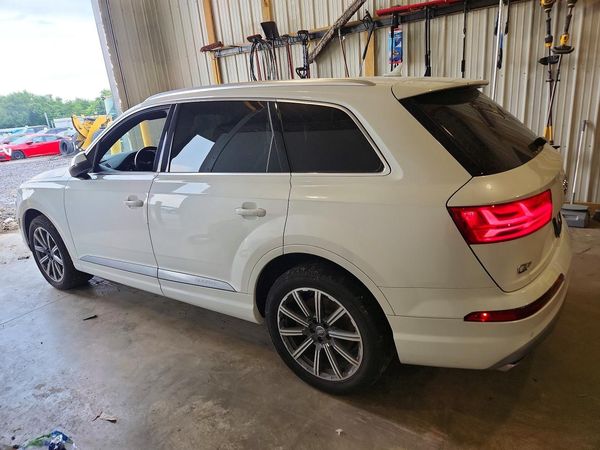 2017 AUDI Q7 quattro Prestige