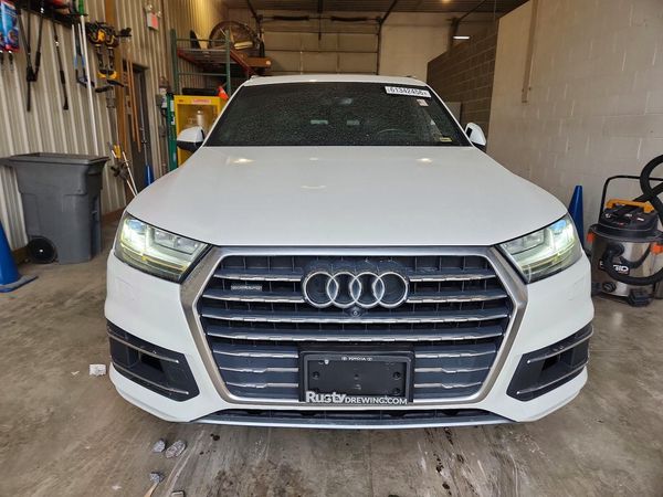2017 AUDI Q7 quattro Prestige