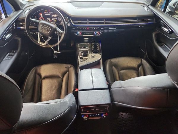 2017 AUDI Q7 quattro Prestige