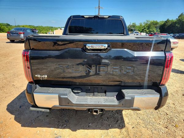 2022 TOYOTA TUNDRA Limited