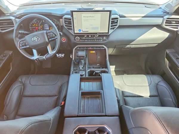 2022 TOYOTA TUNDRA Limited