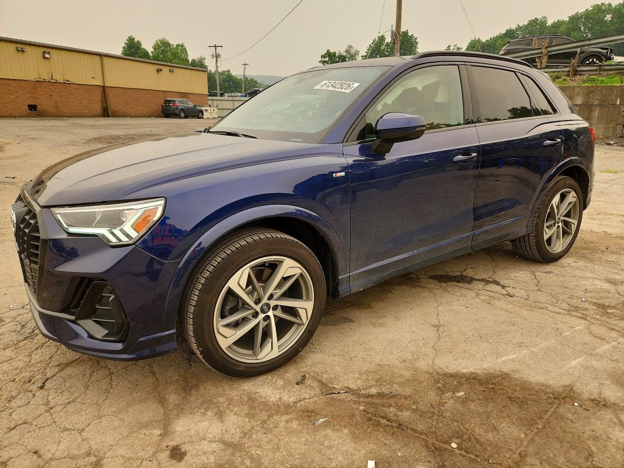 2025 AUDI Q3 S Line quattro Premium