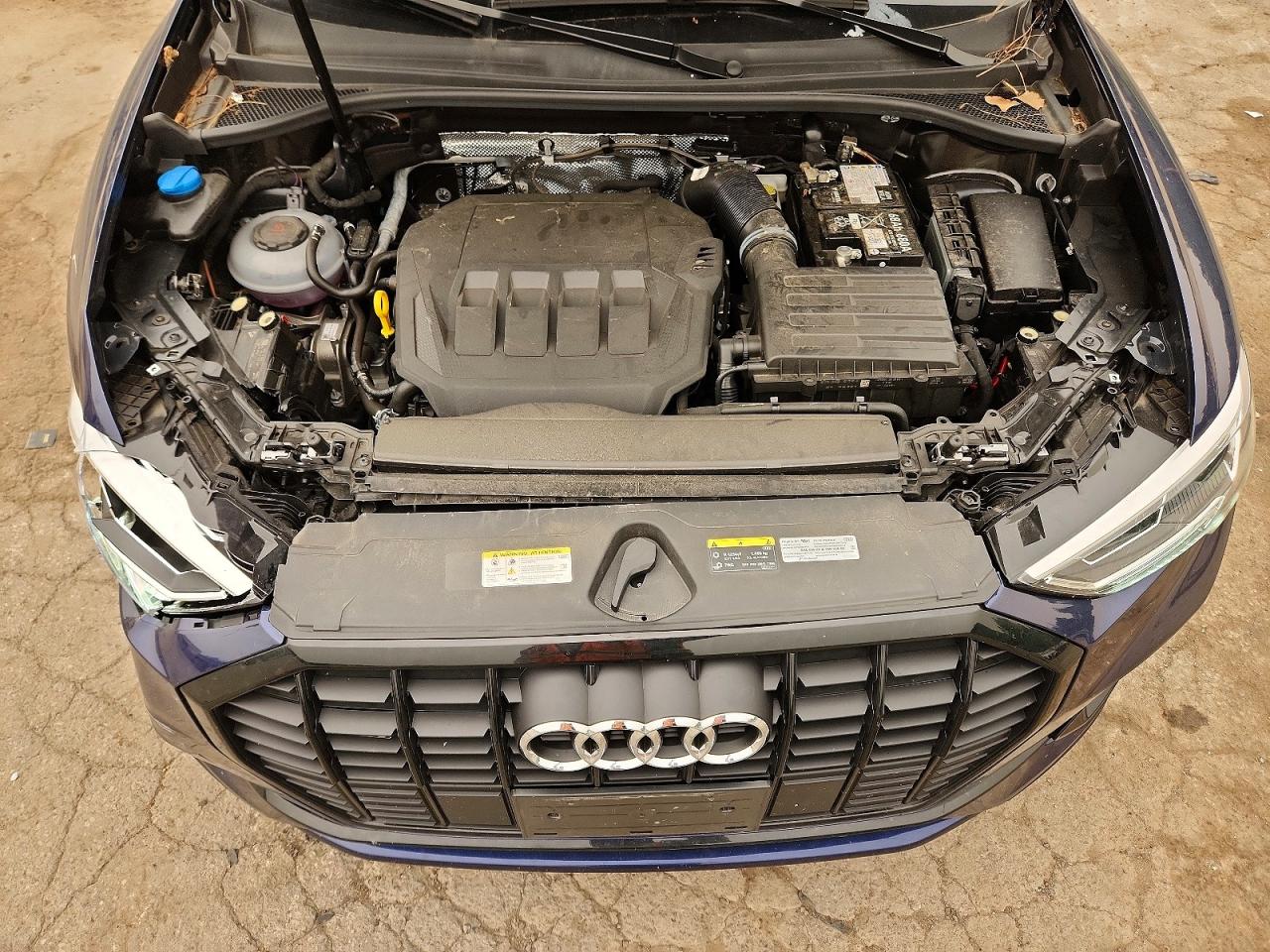 2025 AUDI Q3 S Line quattro Premium