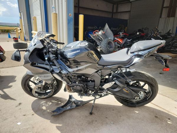 2026 KAWASAKI ZX636