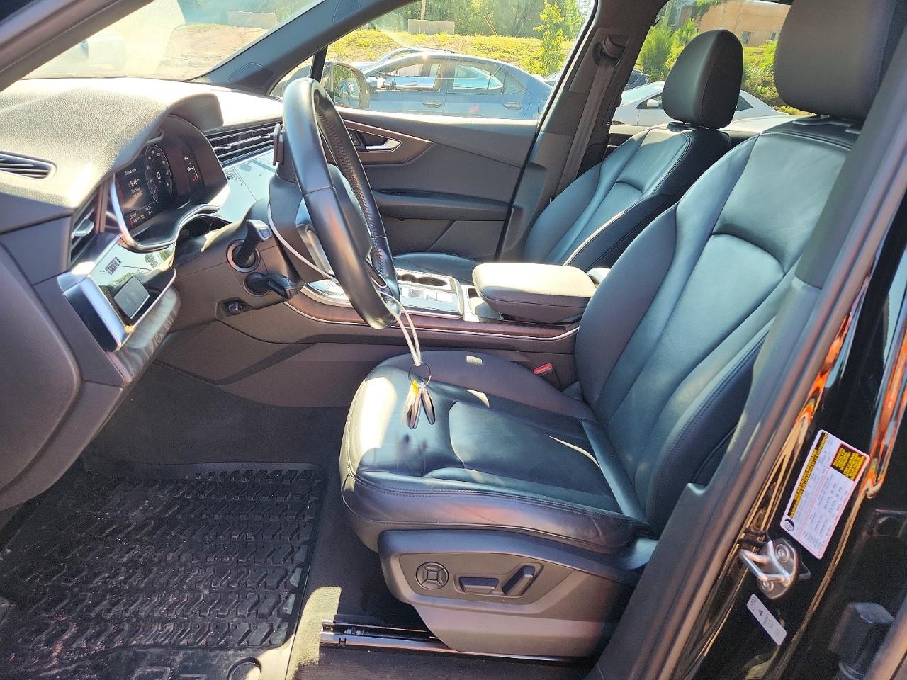 2020 AUDI Q7 quattro Premium Plus