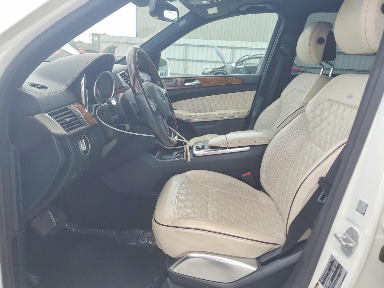 2015 MERCEDES-BENZ GL GL550 4MATIC