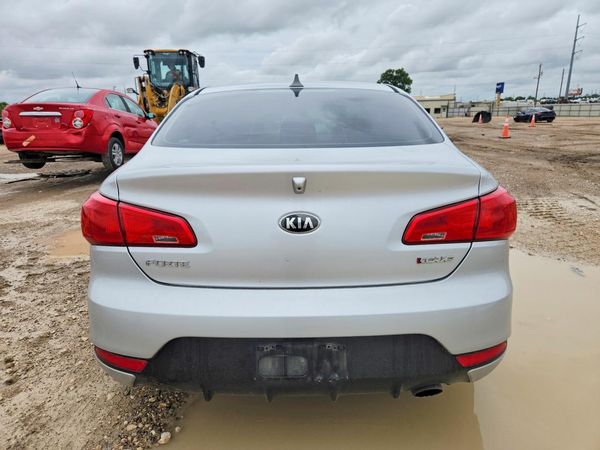 2016 KIA FORTE