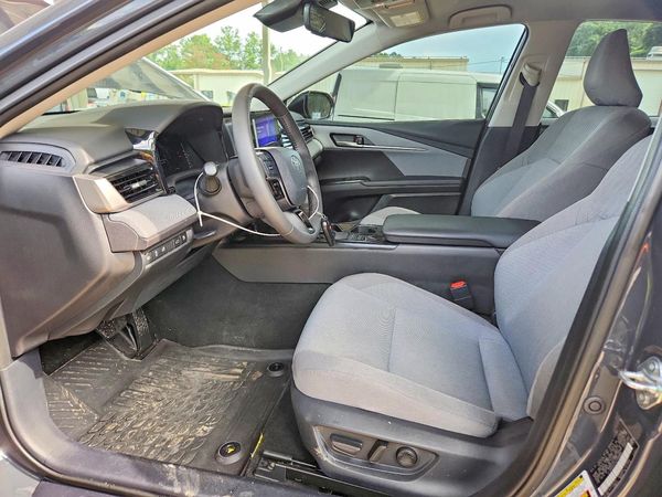 2025 TOYOTA CAMRY
