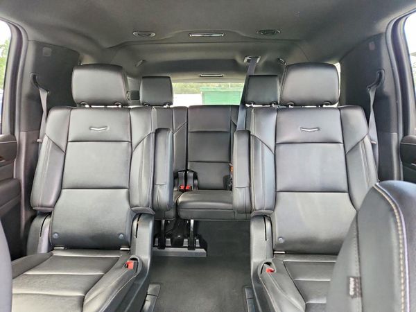 2021 CADILLAC ESCALADE Luxury