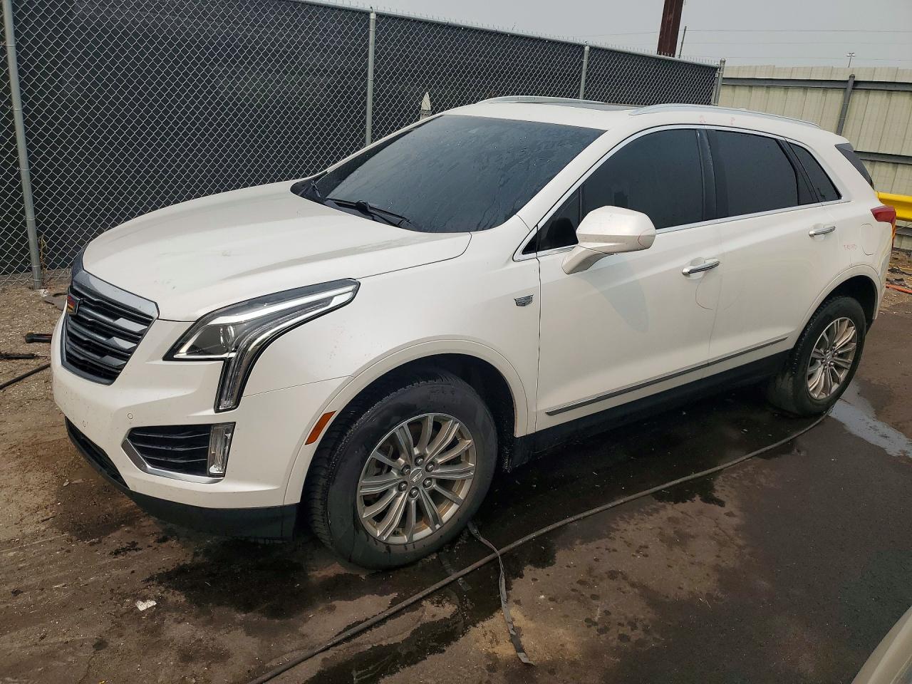 2017 CADILLAC XT5 Luxury