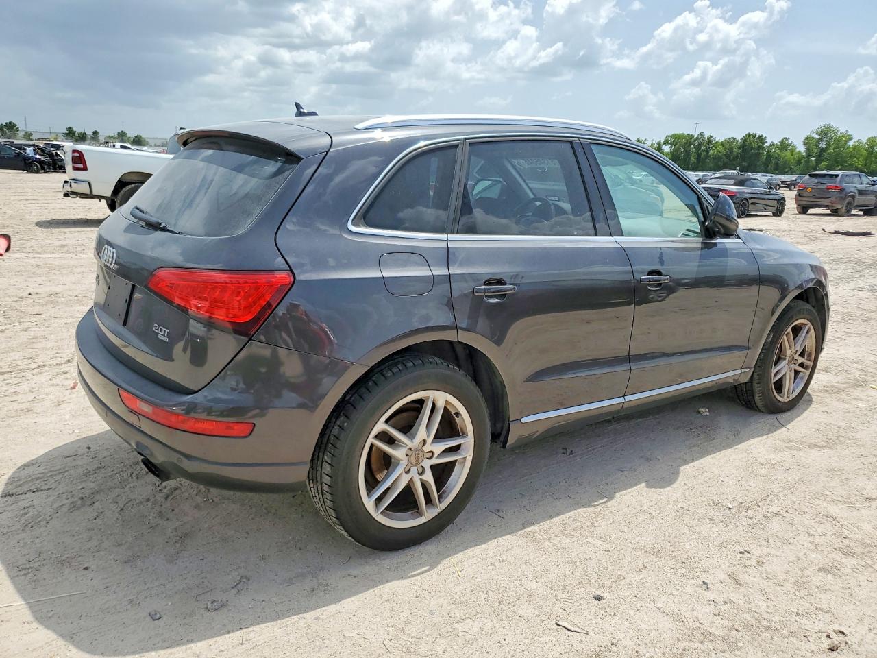 2014 AUDI Q5