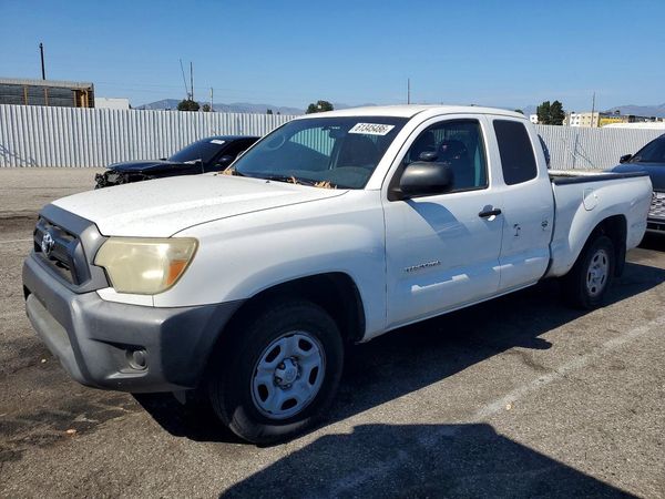 2015 TOYOTA TACOMA Delux Grade