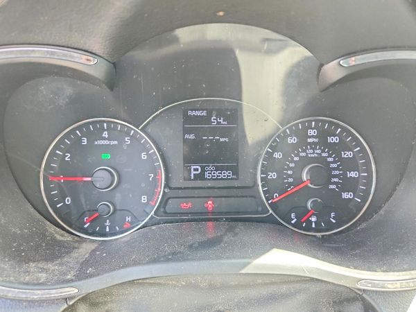 2016 KIA FORTE GL (Middle-Low Grade)