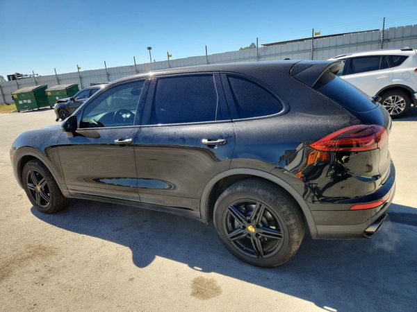 2017 PORSCHE CAYENNE
