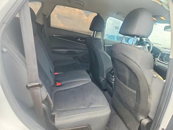 2019 KIA SORENTO L, LX, S