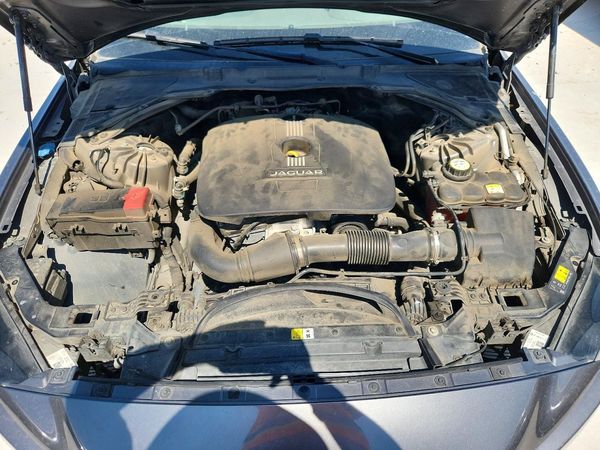 2017 JAGUAR XE Premium
