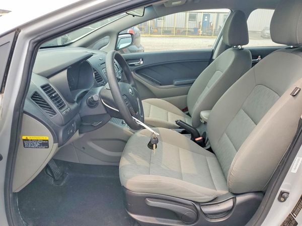 2015 KIA FORTE GL(Middle-low grade)