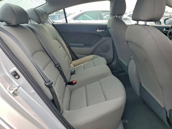 2015 KIA FORTE GL(Middle-low grade)