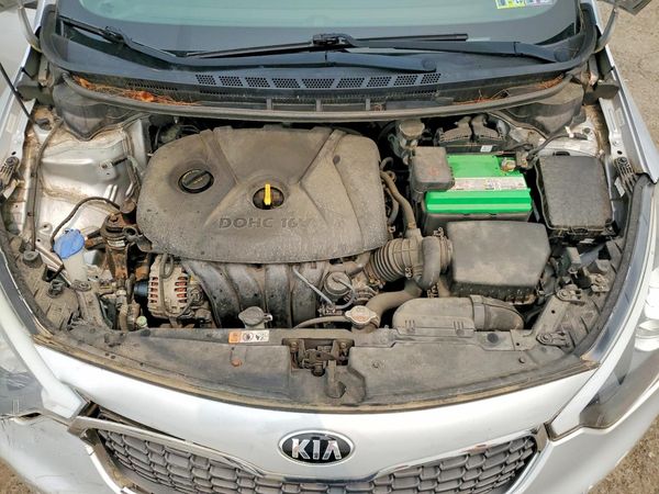 2015 KIA FORTE GL(Middle-low grade)