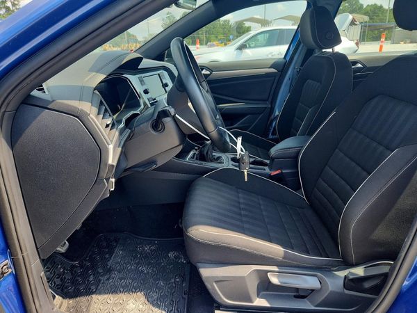 2024 VOLKSWAGEN JETTA Sport