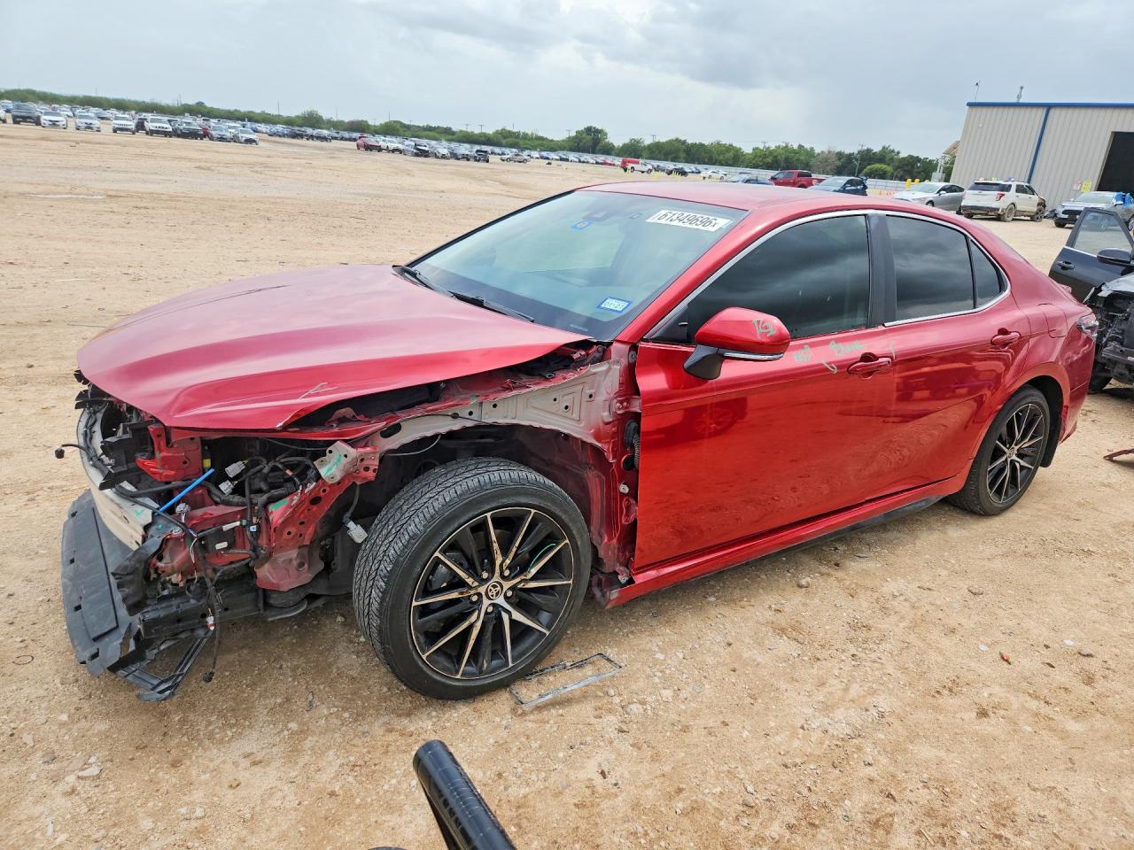 2024 TOYOTA CAMRY SE