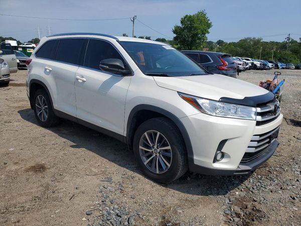 2019 TOYOTA HIGHLANDER SE/XLE