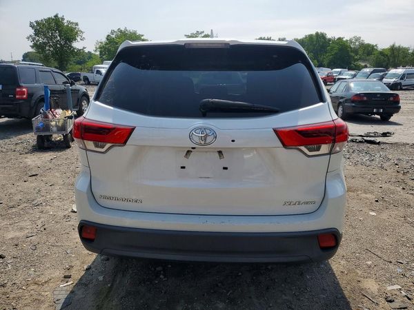 2019 TOYOTA HIGHLANDER SE/XLE