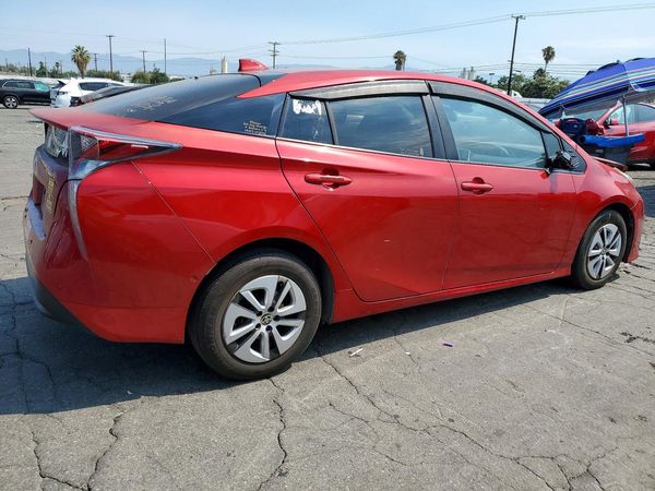 2017 TOYOTA PRIUS