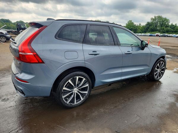 2024 VOLVO XC60