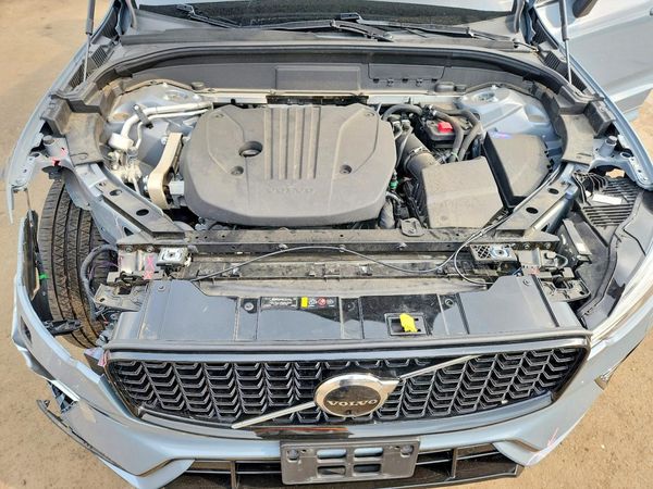 2024 VOLVO XC60