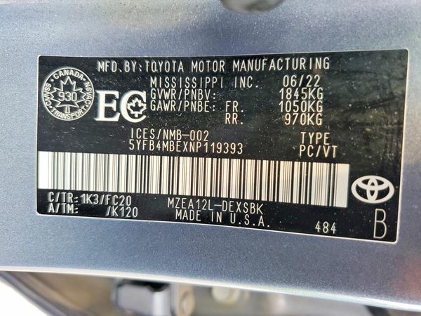 2022 TOYOTA COROLLA SE