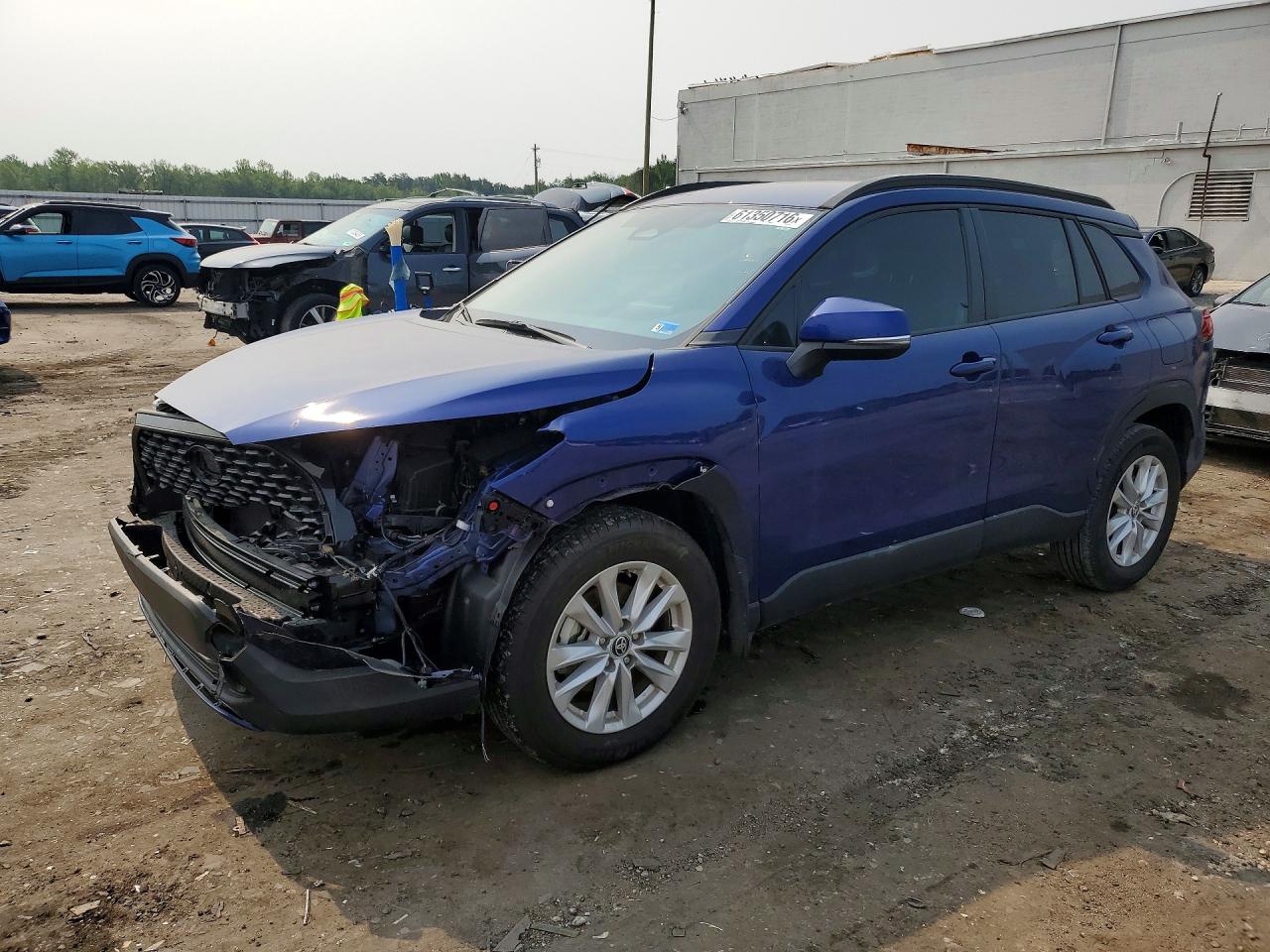 2023 TOYOTA COROLLA CROSS LE