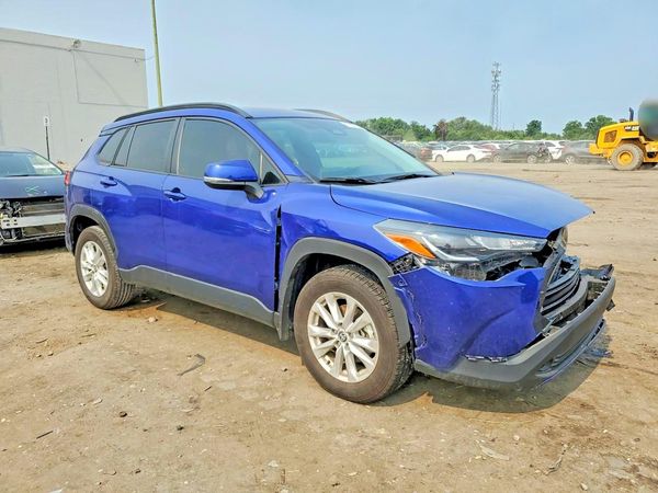 2023 TOYOTA COROLLA CROSS LE