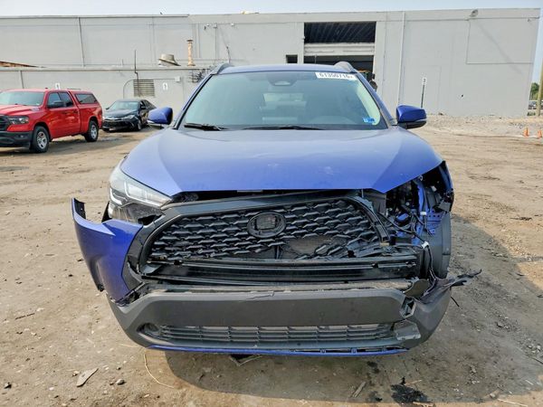 2023 TOYOTA COROLLA CROSS LE