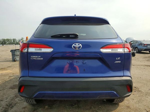 2023 TOYOTA COROLLA CROSS LE