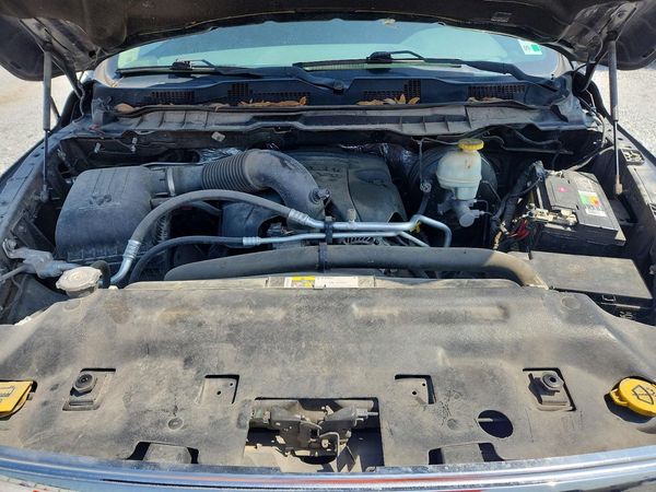 2017 RAM 1500 SLT CREW CAB 4X2