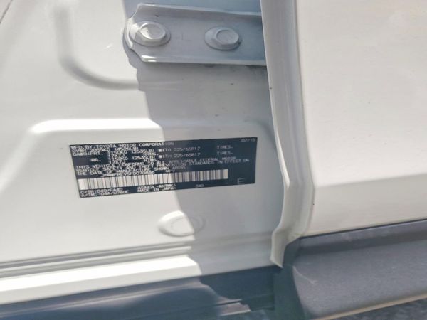 2015 TOYOTA RAV4 XLE (M Grade)
