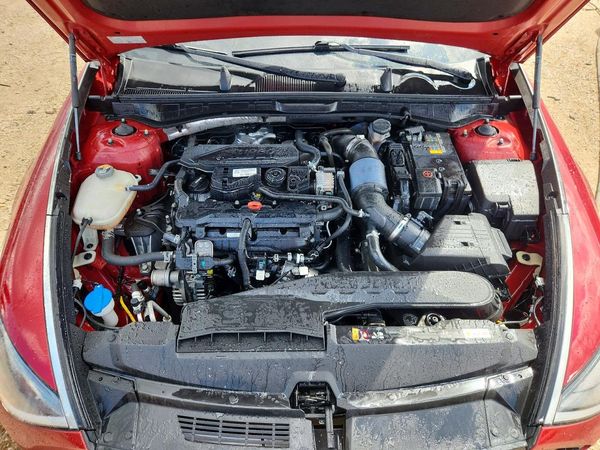 2023 HYUNDAI SONATA SEL Plus — Engine bay