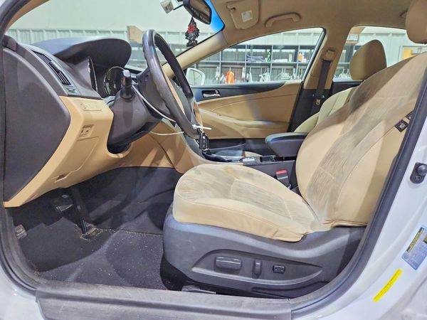 2014 HYUNDAI SONATA GLS/ GLS Popular