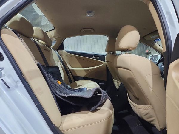 2014 HYUNDAI SONATA GLS/ GLS Popular