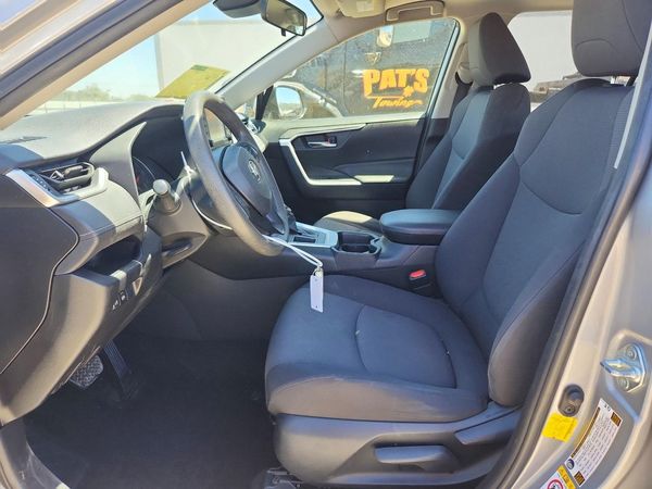 2019 TOYOTA RAV4