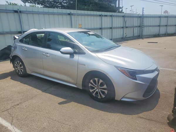 2021 TOYOTA COROLLA LE