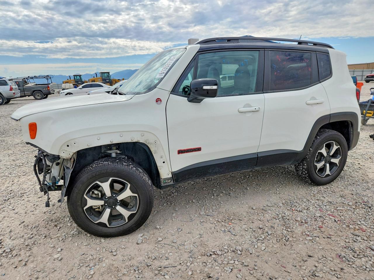 2022 JEEP RENEGADE TRAILHAWK 4X4