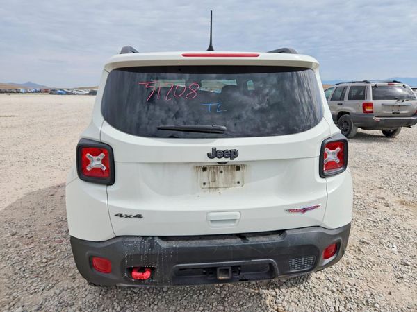 2022 JEEP RENEGADE TRAILHAWK 4X4