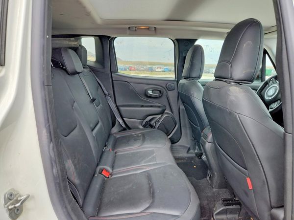 2022 JEEP RENEGADE TRAILHAWK 4X4